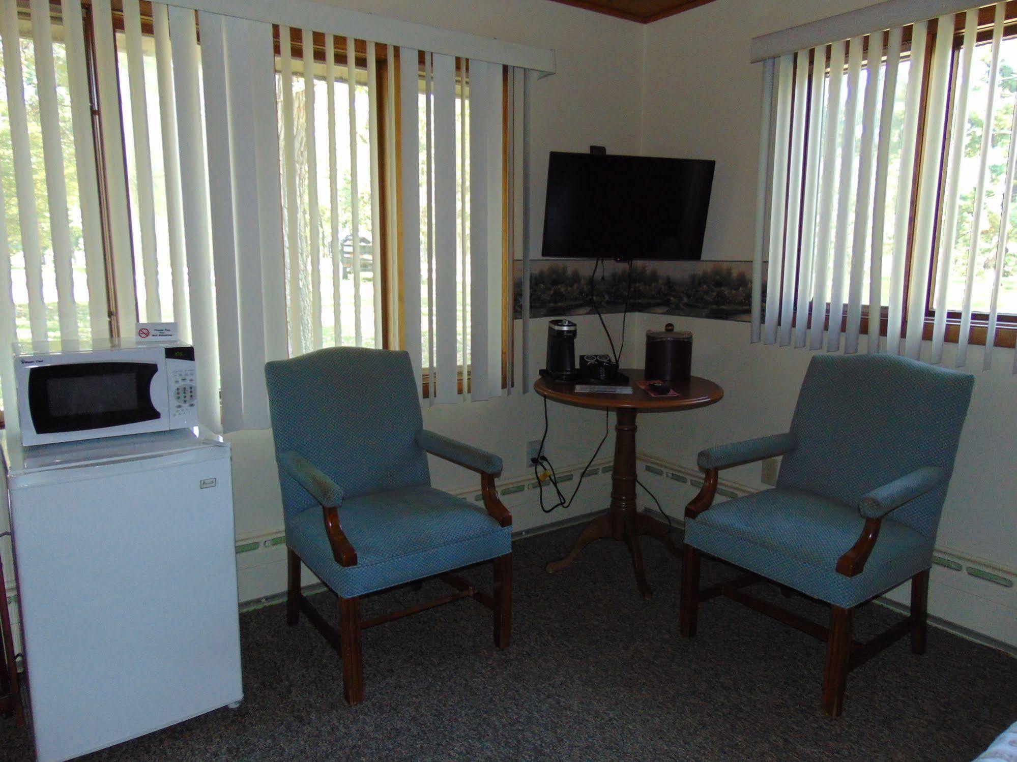 The Lodge Resort Hotel Forest City المظهر الخارجي الصورة