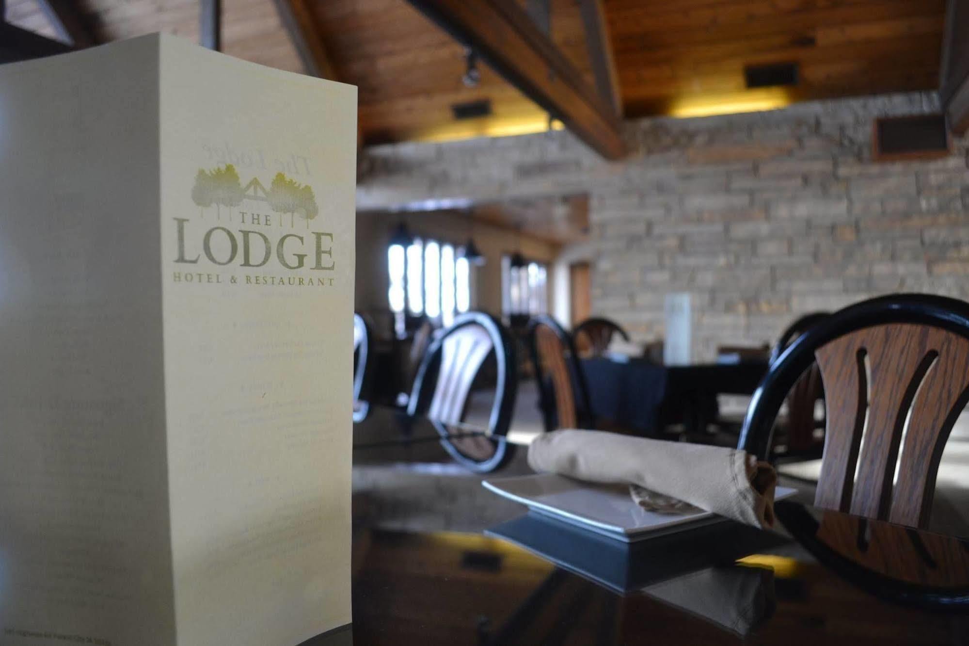 The Lodge Resort Hotel Forest City المظهر الخارجي الصورة